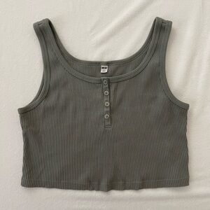 Uniqlo Ribbed Crop Tank Top